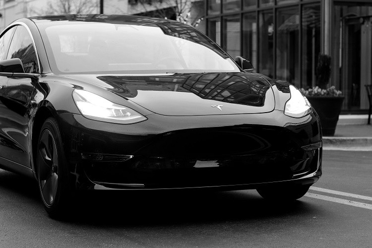 Tesla Delivers More Than 200,000 Vehicles
