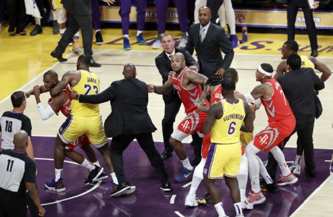 Los Angeles Lakers Fighting Just to Make N.B.A. Playoffs+5:54